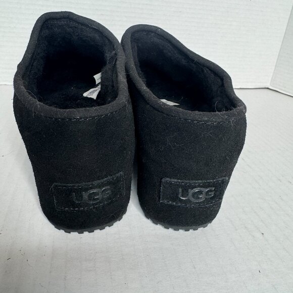 UGG Clogs - Picture 8 of 9
